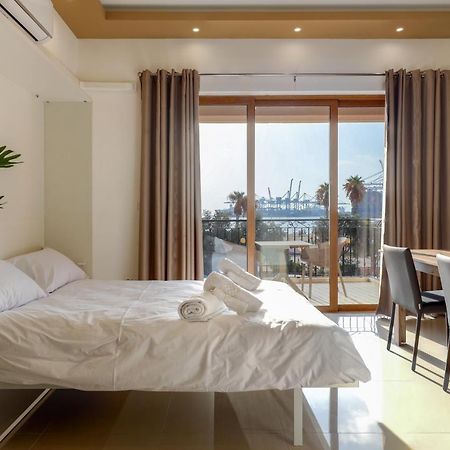 Gem Beachfront Apt With Amazing Bay And Sea Views Birżebbuġa Eksteriør bilde