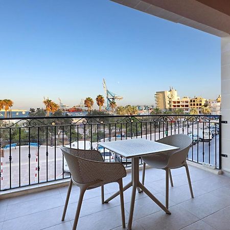 Gem Beachfront Apt With Amazing Bay And Sea Views Birżebbuġa Eksteriør bilde
