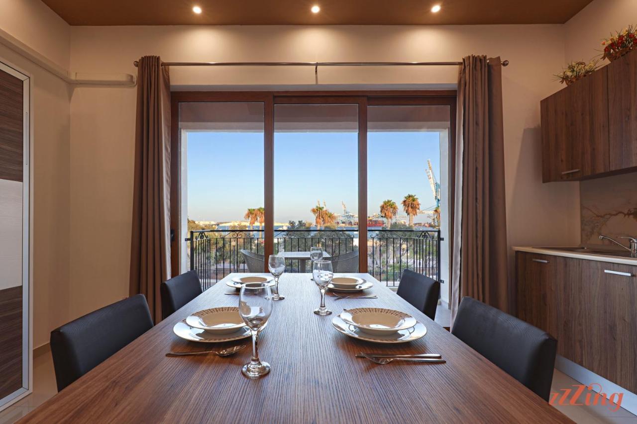 Gem Beachfront Apt With Amazing Bay And Sea Views Birżebbuġa Eksteriør bilde