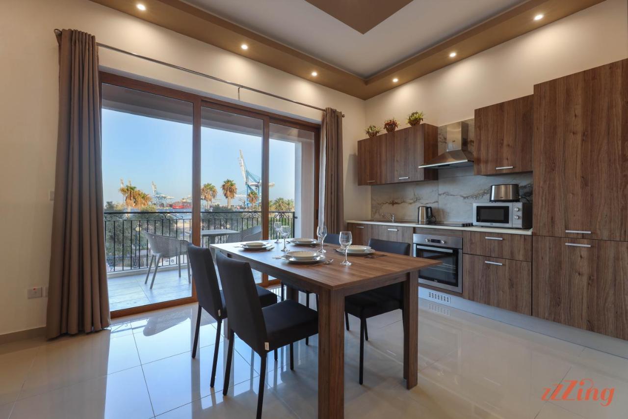 Gem Beachfront Apt With Amazing Bay And Sea Views Birżebbuġa Eksteriør bilde